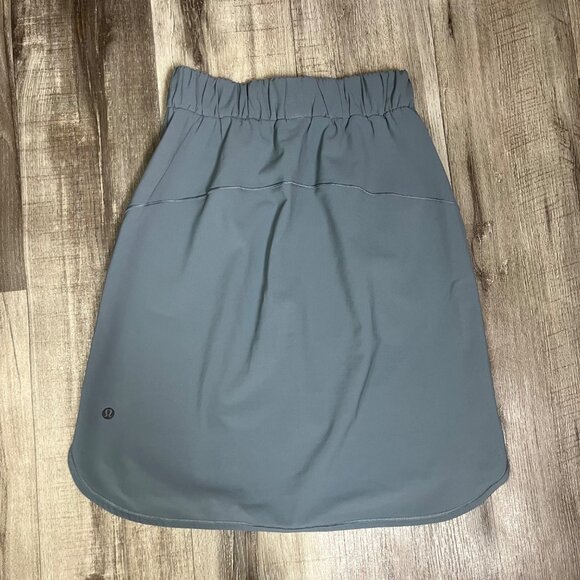 Lululemon Athletic On The Fly Skirt Woven 21” Grey Blue Women’s Size 2 - Picture 2 of 8